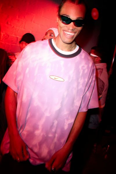 Nike Max90 Festival Logo Tee