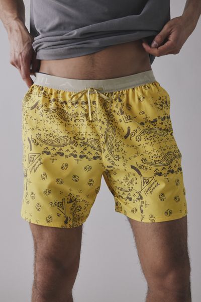 NIKE TRAIL DRI-FIT 6" ALLOVER PATTERN RUNNING SHORT IN LIGHTENING, MEN'S AT URBAN OUTFITTERS 