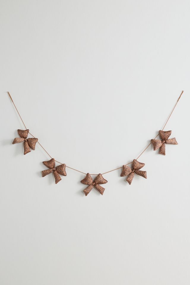 Satin Puffy Fabric Bow Garland #1