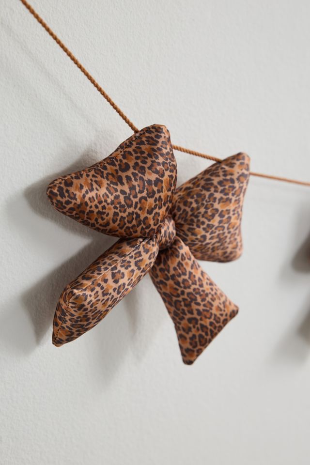 Satin Puffy Fabric Bow Garland #2