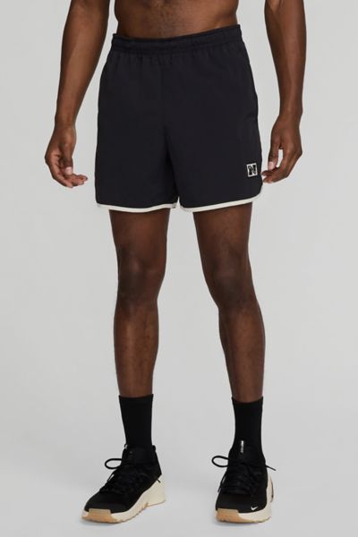Nike Heritage 5” Scallop Hem Short