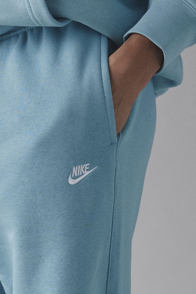 Nike Club Open Hem Sweatpant #3