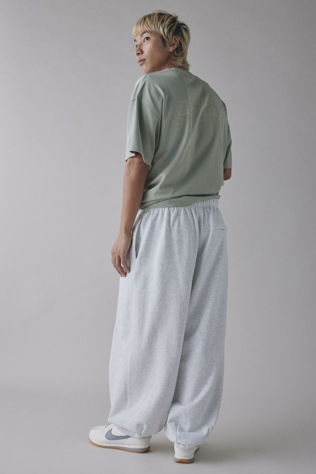 Nike Club Relaxed Sweatpant #1