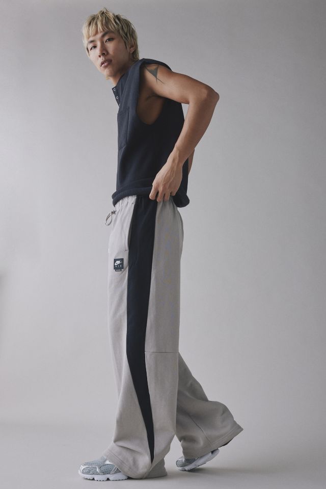 Nike Air Fleece Open Hem Sweatpant #1