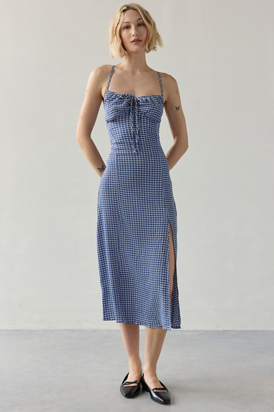 Daisy Street Milkmaid Shirred Gingham Midi Dress | Urban Outfitters