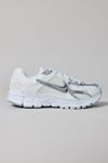 Nike Women's Zoom Vomero 5 Sneaker