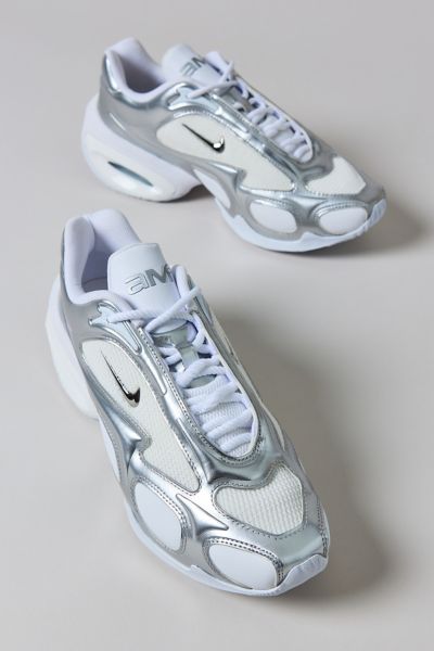 FILA Electrove 2 Women's Sneaker | Urban Outfitters