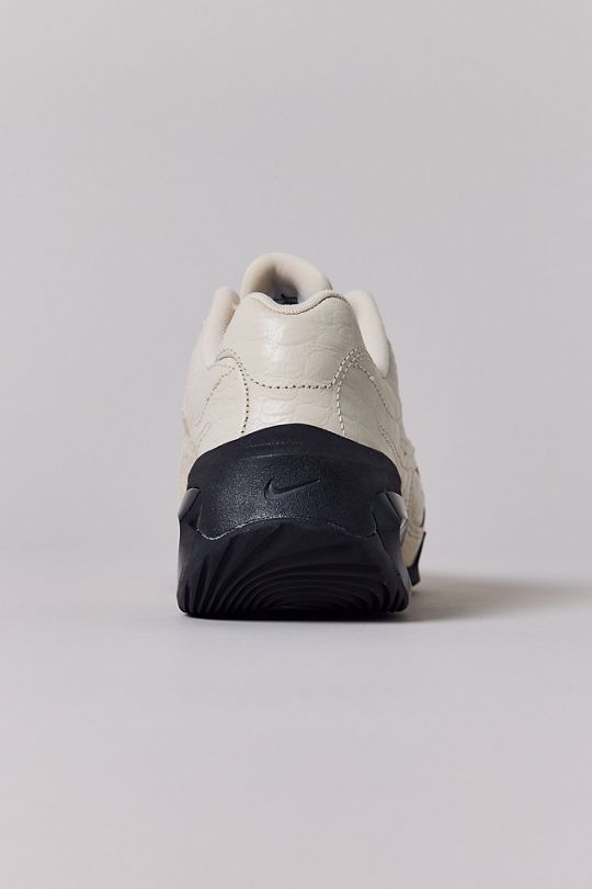 Nike Women's Air Max Muse Sneaker