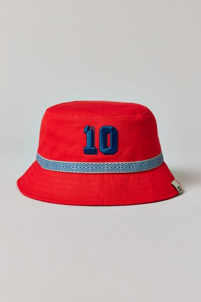 Umbro 10 Bucket Hat In Fire Finch, Men's At Urban Outfitters In Red