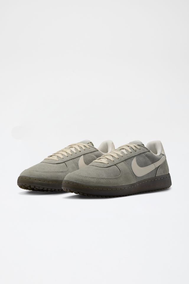 Nike Men's Field General Sneaker #1