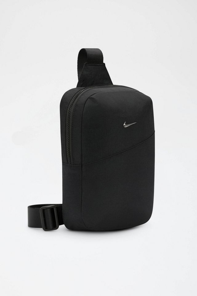 Nike Aura 5L Crossbody Bag #1