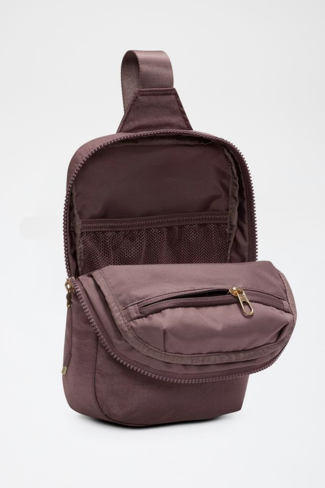 Nike Aura 5L Crossbody Bag #1