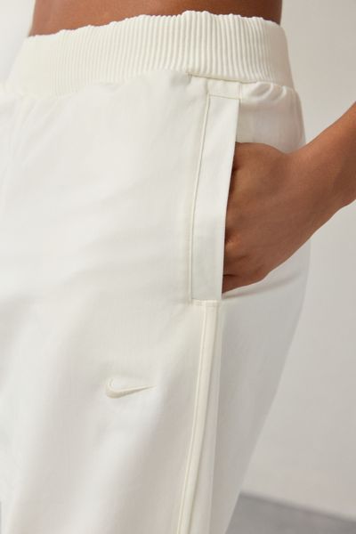 Nike Sportswear Collection Twill Mid-Rise Track Pant