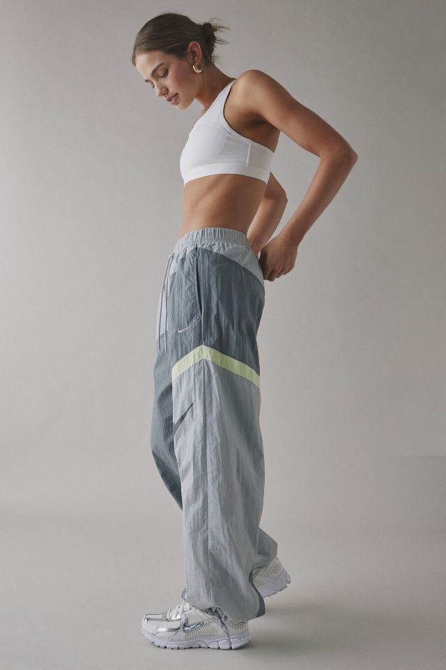 ★★Nike★★ Sportswear Mid-Rise Loose Woven Open Hem Pants Nike Sportswear Mid-Rise Loose Woven Open-Hem Pants | Urban