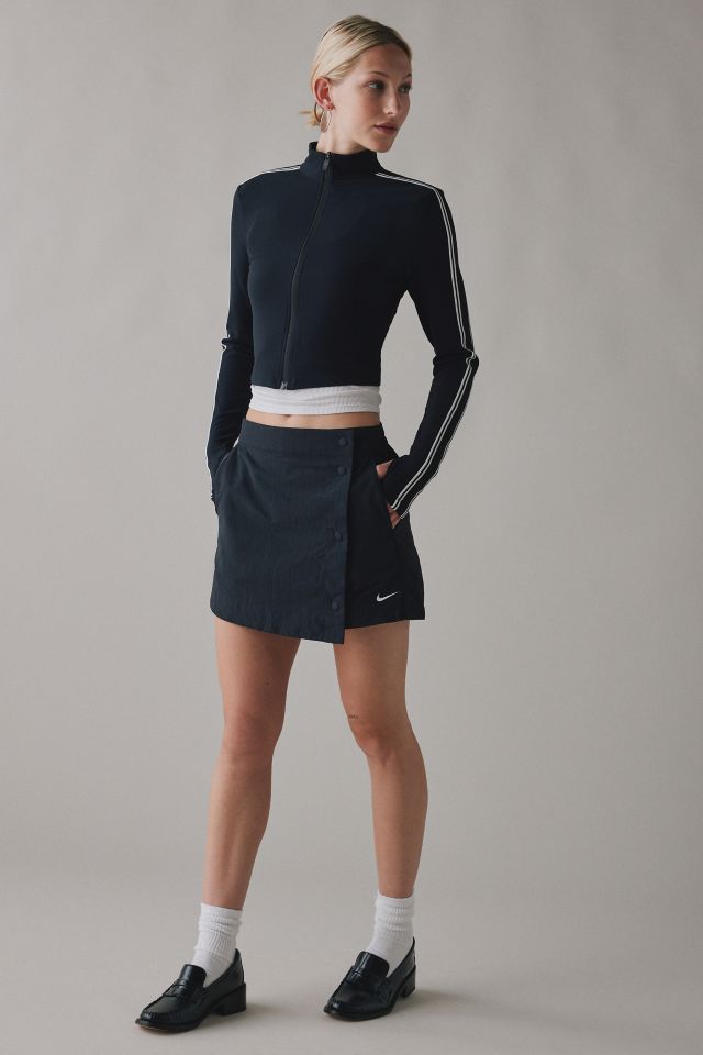Nike Sportswear Essentials Woven Mid-Rise 3” Skort #2