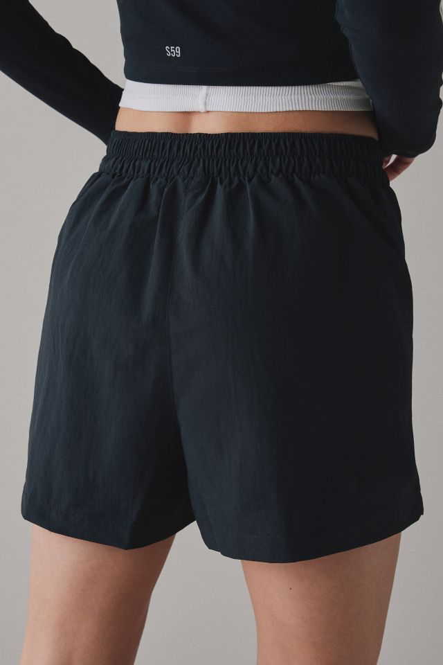 Nike Sportswear Essentials Woven Mid-Rise 3” Skort #3