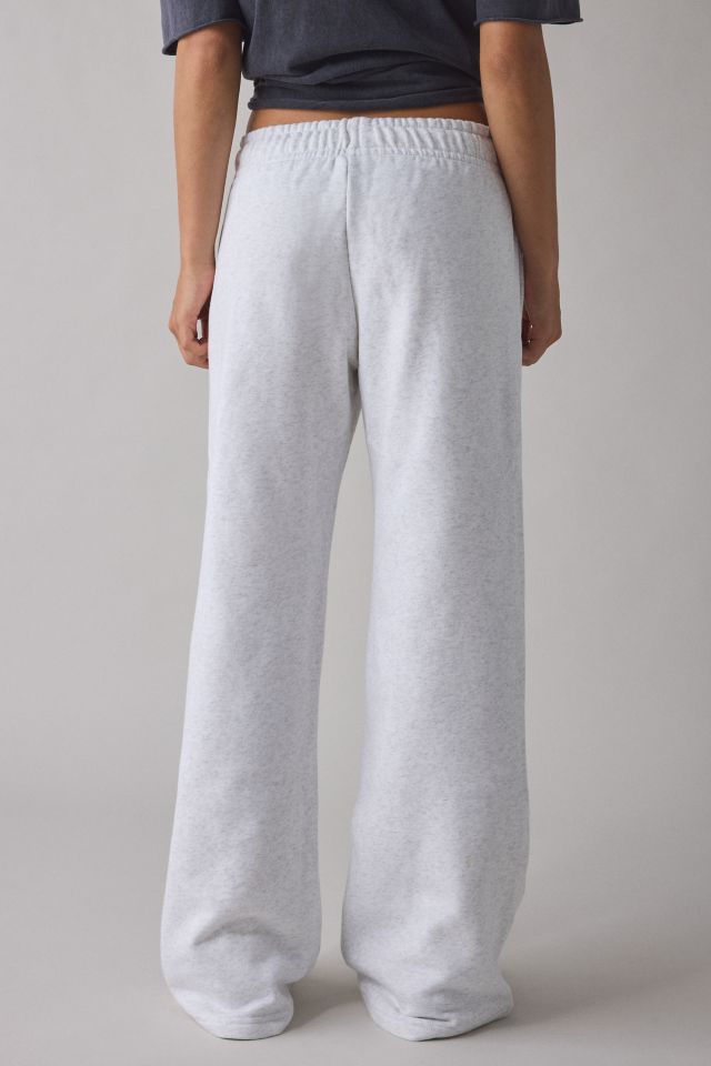 Nike Sportswear Club Fleece Mid-Rise Oversized Sweatpant #3