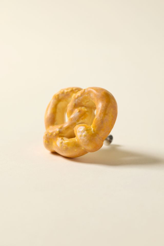 Pretzel Shaped Ceramic Knob #1