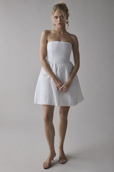 Glamorous Strapless V-waist Cotton-blend Mini Dress In White, Women's At Urban Outfitters In White