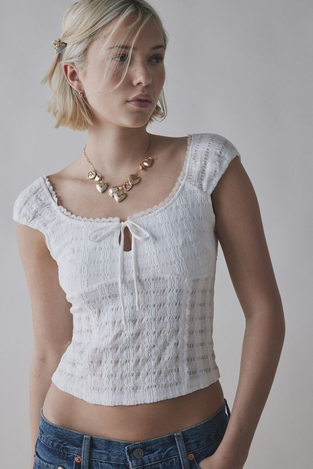 Kimchi Blue Juliette Keyhole Scoop Neck Crinkle Blouse