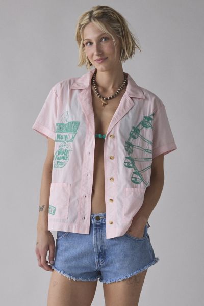 BDG NASH EMBROIDERED SOUVENIR SHORT SLEEVE BUTTON-DOWN SHIRT IN PINK BOARDWALK, WOMEN'S AT URBAN OUTFITT 