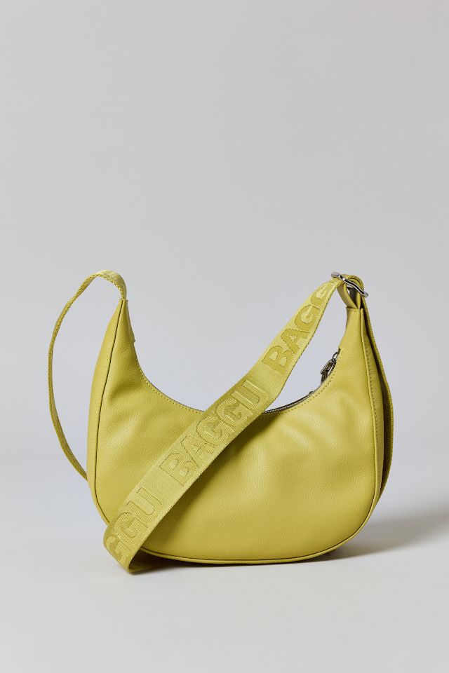 ［注目】BAGGU Small Recycled Leather Crescent Bag BAGGU Small Recycled Leather Crafted Crescent Bag | Urban