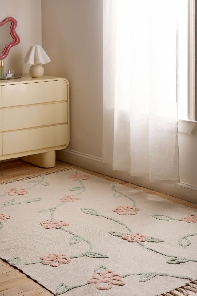 Falling Vines Floral Hilo Tufted Rug #1