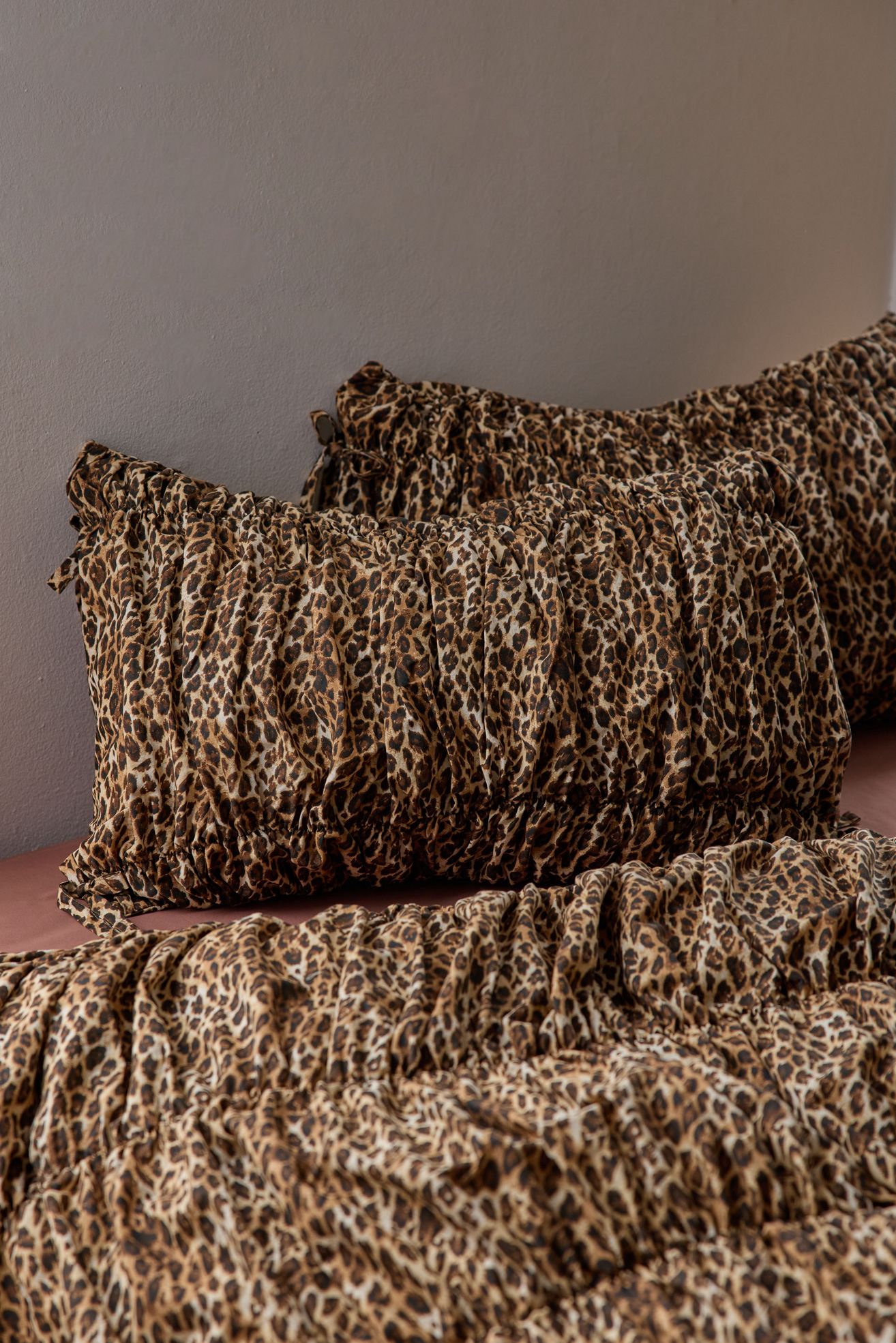 Printed Cinched Core Sham Set - Leopard, STANDARD
