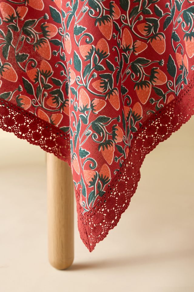 Strawberry Pattern Crochet Edge Tablecloth #2