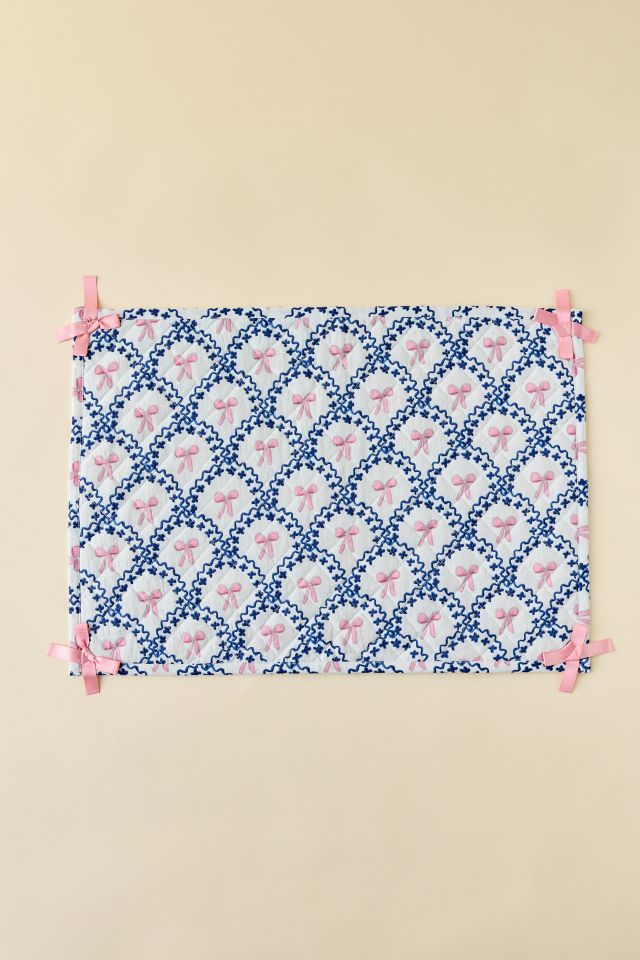 Bow Pattern Embellished Quilted Placemat #1