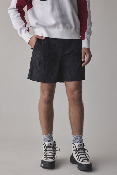 FANG NYC UO Exclusive Cargo Pocket Short | Urban Outfitters