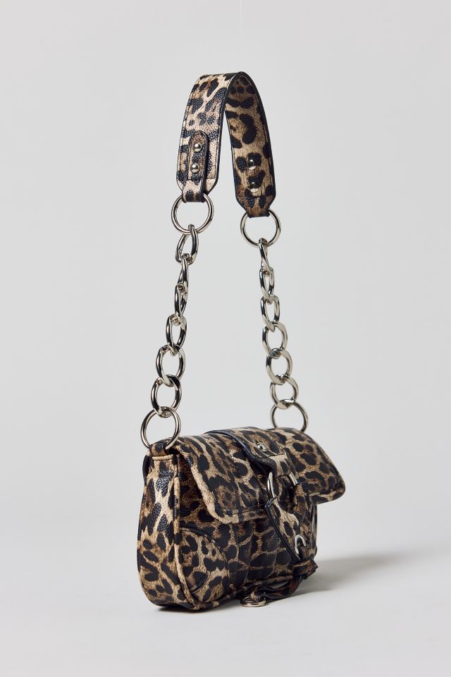 【Urban Outfitters】バックル バッグ Silence + Noise Hailey Silence + Noise Hailey Buckle Bag | Urban Outfitters