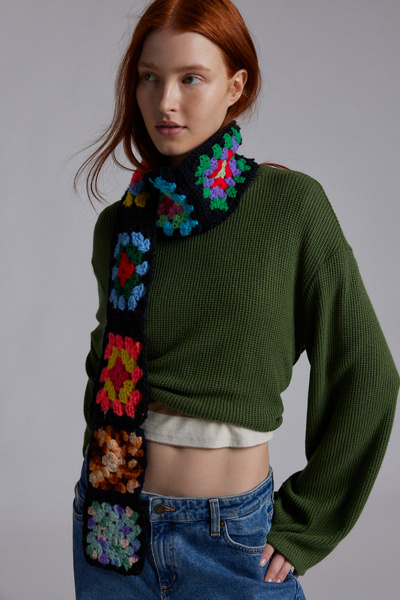 THE SERIES X ReMADE By UO Granny Square Scarf | Urban Outfitters