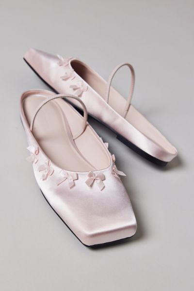 ★CHARLES&KEITH★Double-Bow Pointed-Toe Mules/送料込 Black Gem-Embellished Double-Bow Pointed-Toe Mules - CHARLES