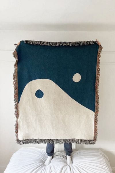 【CLR Shop】Amoeba Woven Throw Blanket Clr Shop Amoeba Woven Throw Blanket | Urban Outfitters