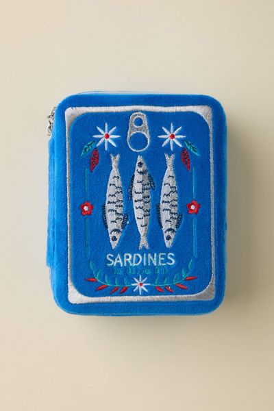 URBAN OUTFITTERS SARDINE CAN VELVET JEWELRY CASE IN BLUE AT URBAN OUTFITTERS 