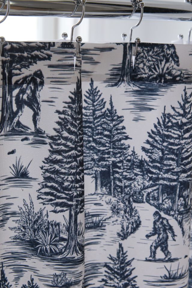 Beth Norton  Bigfoot/Sasquatch Touile De Jouy Shower Curtain #2
