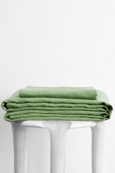 Bed Threads French Flax Linen Sheet Set In Pistachio At Urban Outfitters