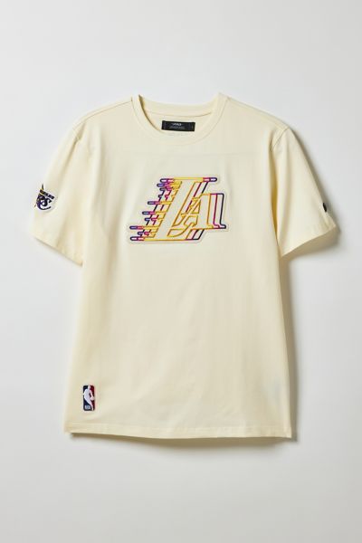 Pro Standard UO Exclusive NBA Los Angeles Lakers Graphic Tee