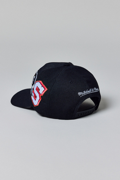 Mitchell & Ness San Antonio Spurs Graffiti Script HWC Snapback Hat – Black, One Size