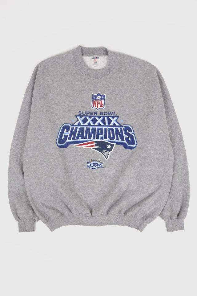 Vintage New England Patriots Super Bowl XXXIX Champions Crewneck Urban Outfitters