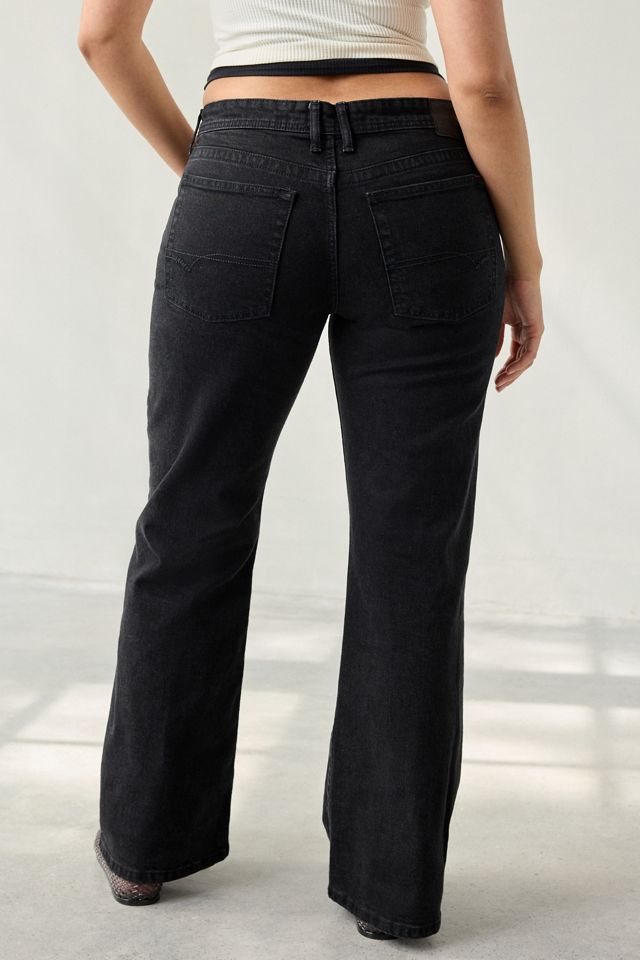 BDG Teo Relaxed Low-Rise Bootcut Jeans #4
