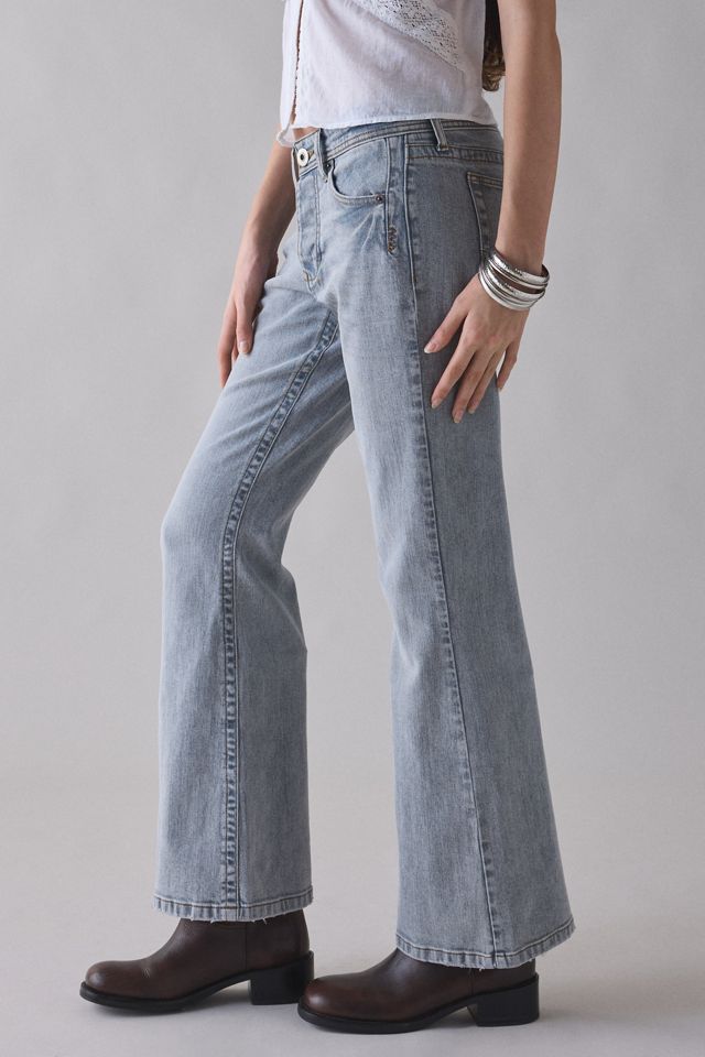 BDG Teo Relaxed Low-Rise Bootcut Jeans #4