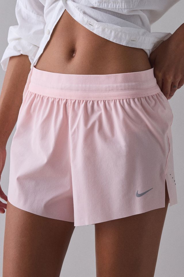 Nike Swift Dri-FIT Mid Rise 2.5" Short #1