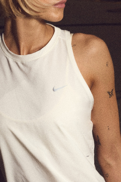 Nike Swift Dri-FIT Running Tank Top