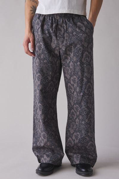 BDG NITRO CAMO CANVAS BAGGY FIT PULL-ON PANT IN BLACK/WHITE, MEN'S AT URBAN OUTFITTERS 