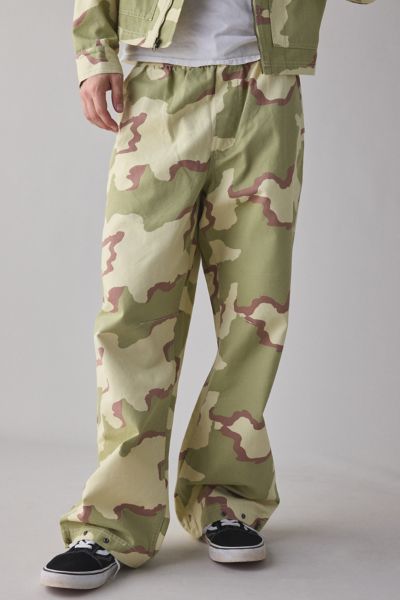 BDG NITRO CAMO CANVAS BAGGY FIT PULL-ON PANT IN DUSTY YELLOW CAMO, MEN'S AT URBAN OUTFITTERS 
