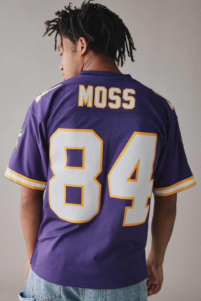 ★Mitchell & Ness Randy Moss Legends Collage 関税込★ Mitchell & Ness Randy Moss Legends Collage T-Shirt | PacSun