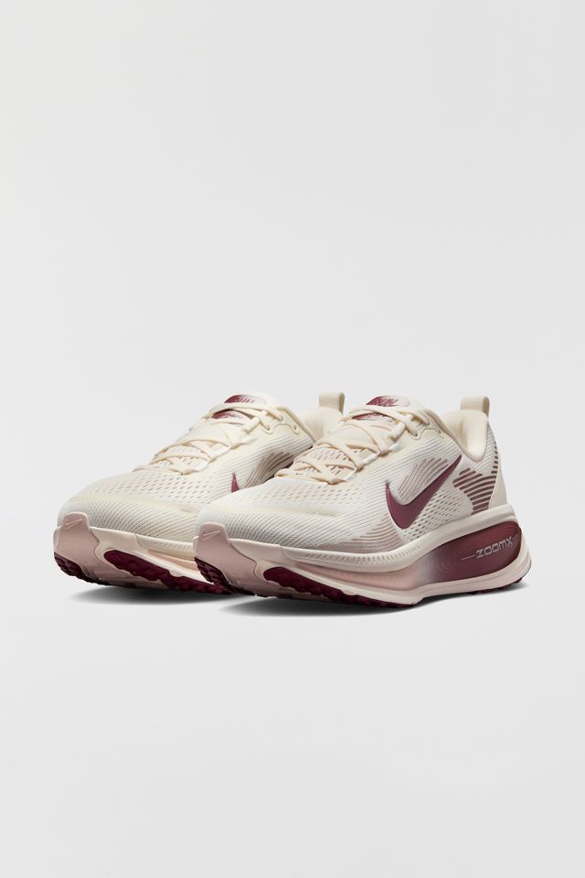 Nike Vomero 18 Women's Sneakers #1