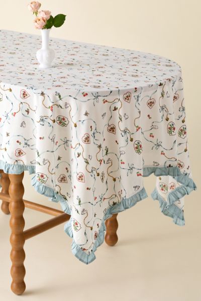 Printed Ruffle Edge Tablecloth